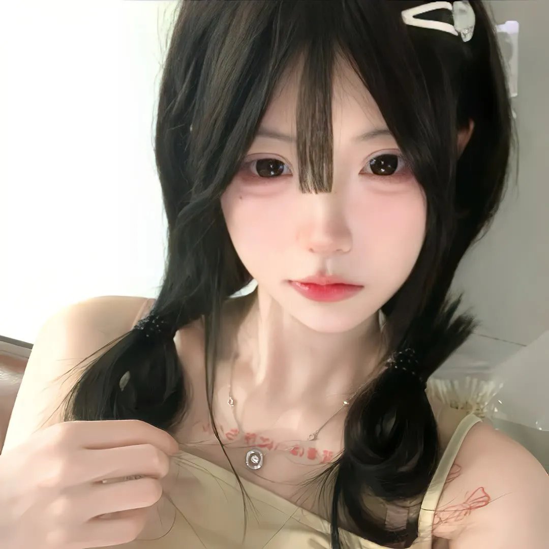 我的麻烦室友海报